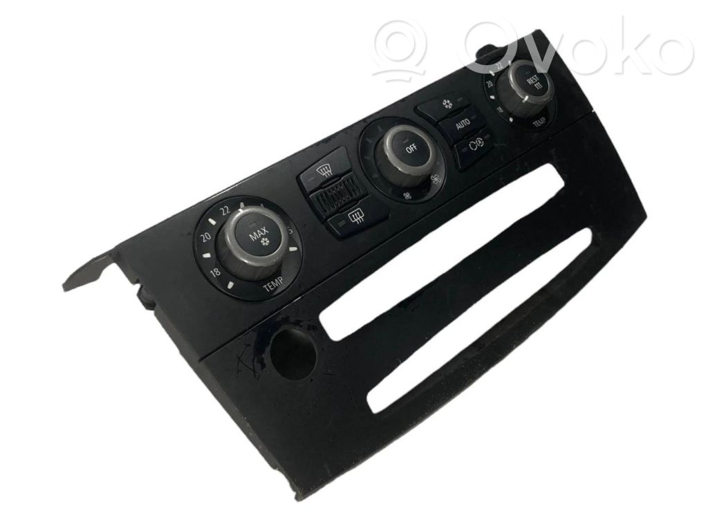 Gaisa kondicioniera / klimata kontroles / salona apsildes vadības bloks (salonā)