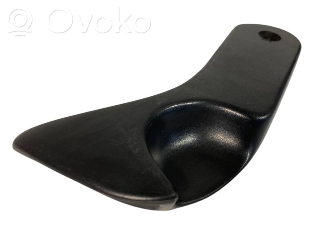 Ручка открывания капота двигателя