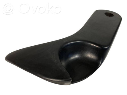 Ручка открывания капота двигателя