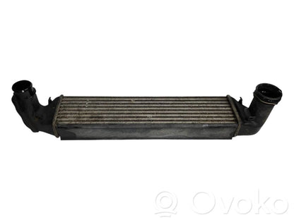 Starpdzesētāja radiators