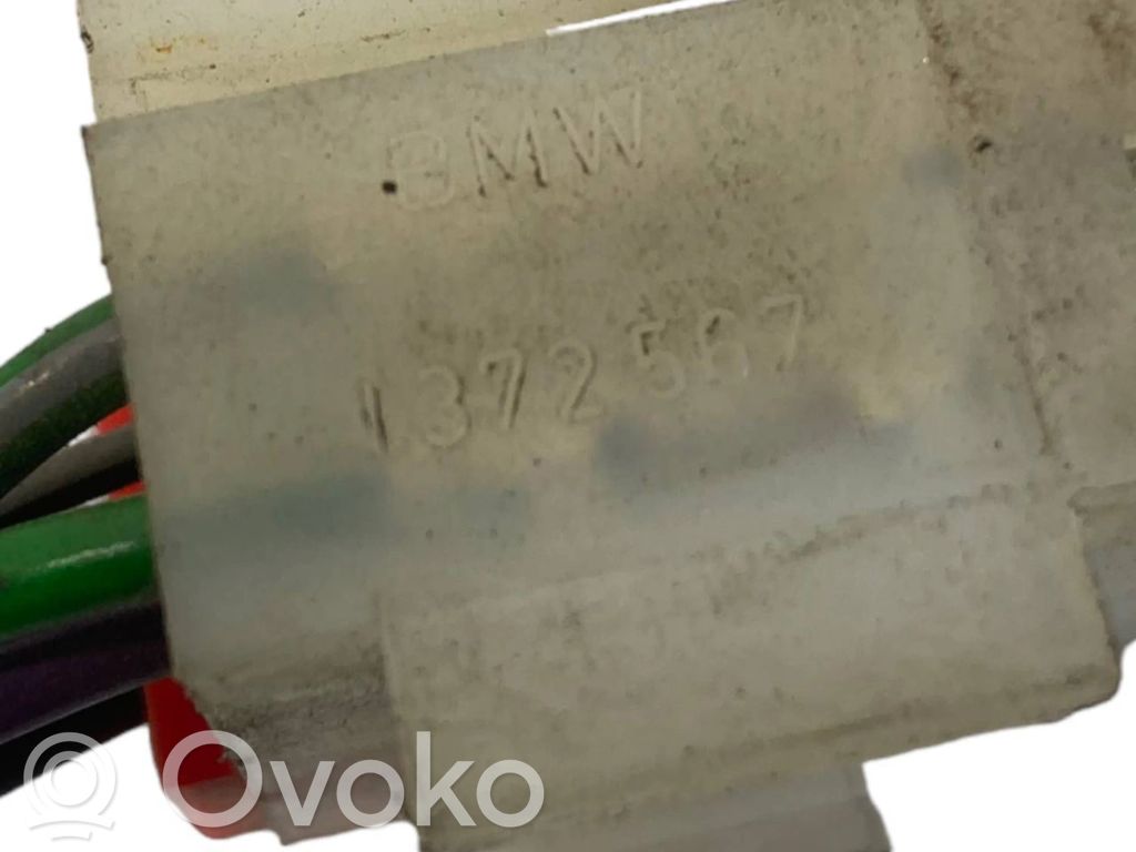 Aizdedzes slēdža kontakti