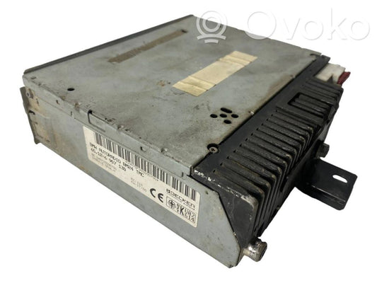 Radio / CD/DVD atskaņotājs / navigācija