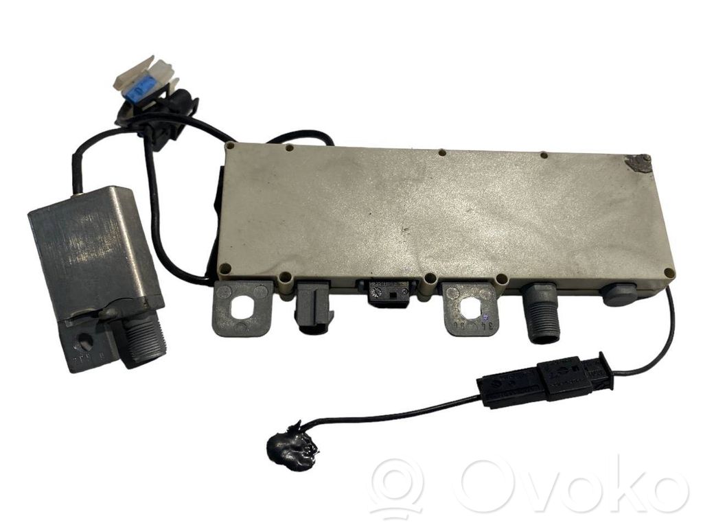 Antenna amplifier