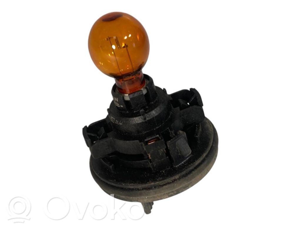 Priekšējā luktura spuldzīte