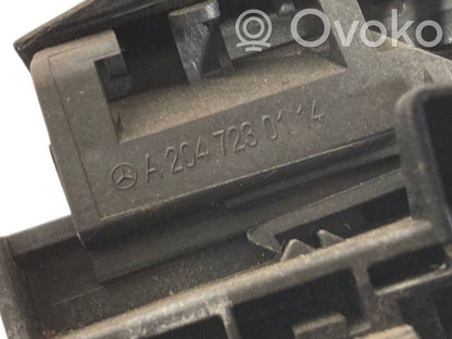 Holder/bracket for external opening handle at the back
