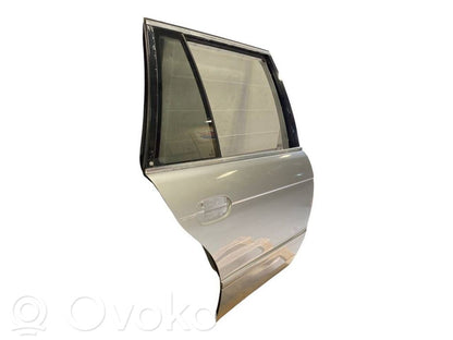 Задняя дверь