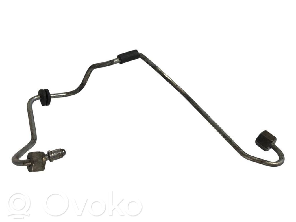 Degvielas caurulīte (-es)