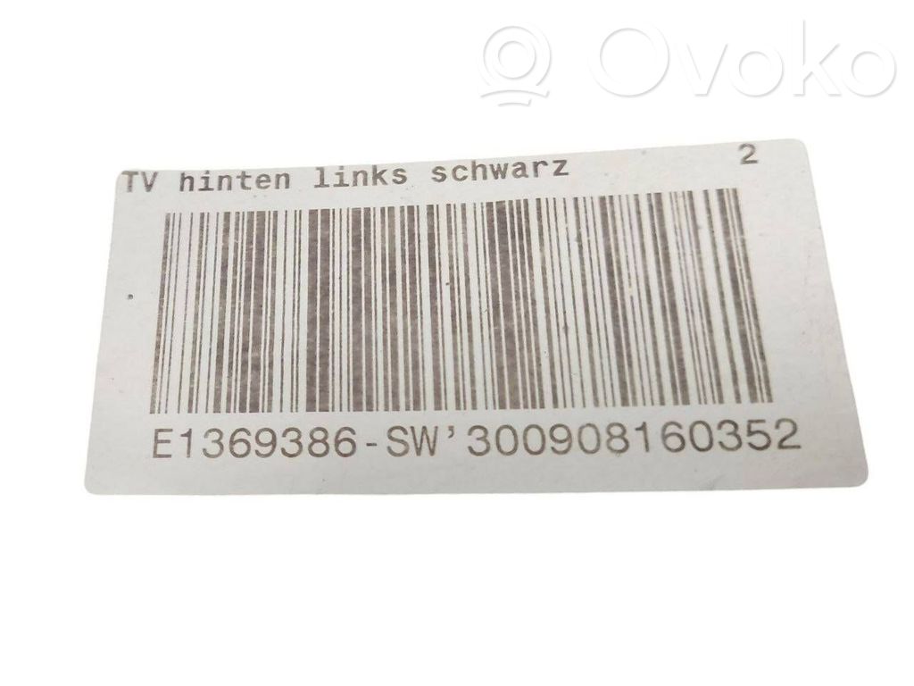 Apšuvums aizmugurējām durvīm