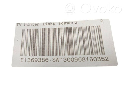 Apšuvums aizmugurējām durvīm