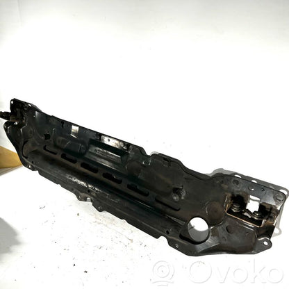 Radiatoru paneļa augšējā daļa (televizors)