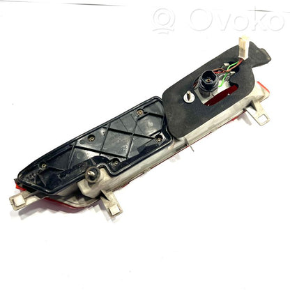 Aizmugurējais lukturis pārsegā