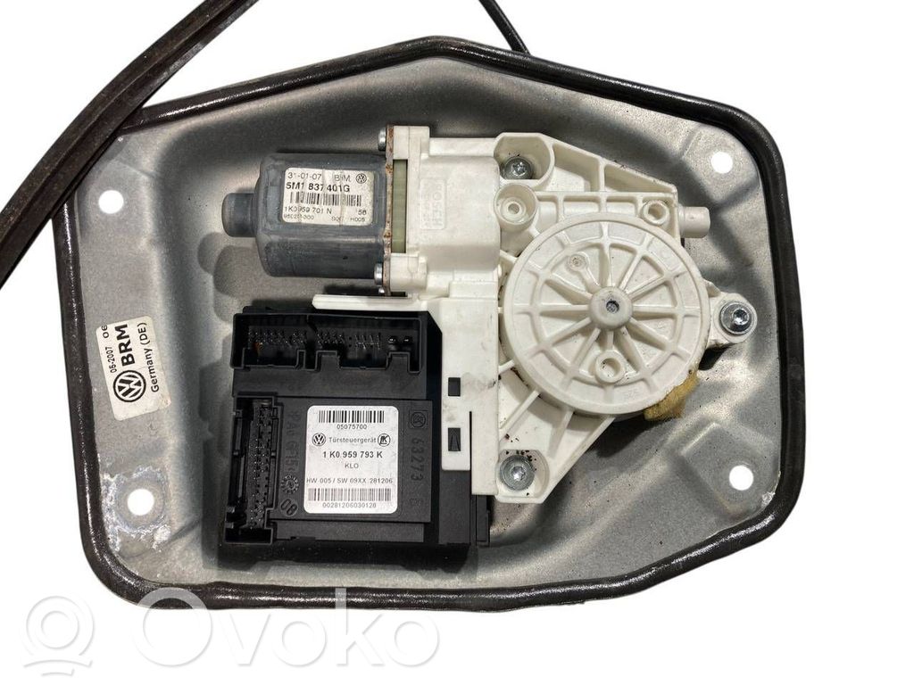 Priekšpusē elektriskā loga pacelšanas mehānisma komplekts