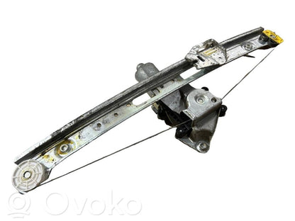 Priekšpusē elektriskā loga pacelšanas mehānisma komplekts