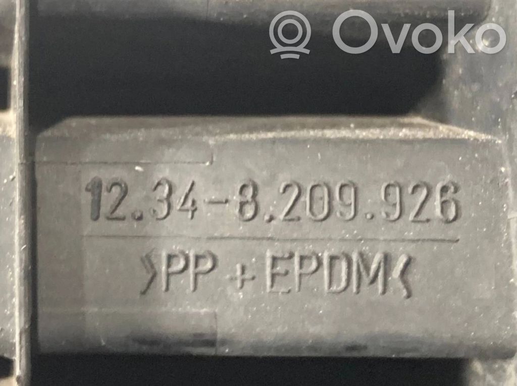 Apakšējais režģis (trīsdaļīgs)