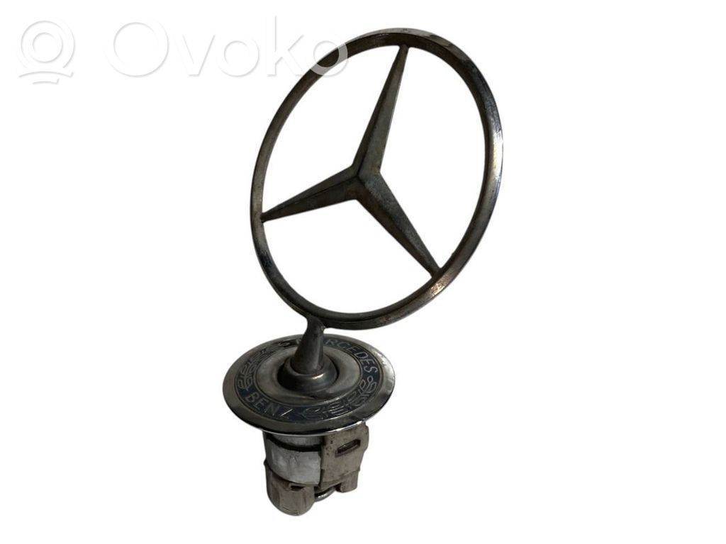 Manufacturer's emblem