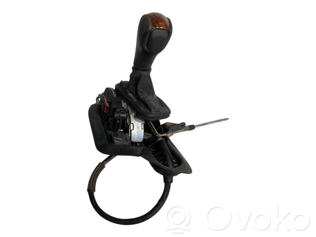 Switching mechanism (sliding mechanism)