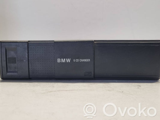Radio / CD/DVD player / navigation
