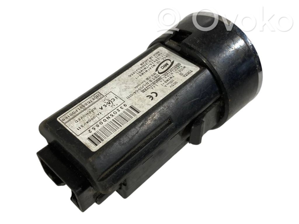 Automašīnas aizdedzes un startera slēdzis