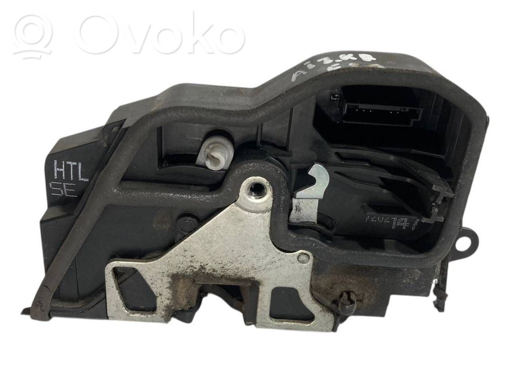 Aizmugurē slēdzene