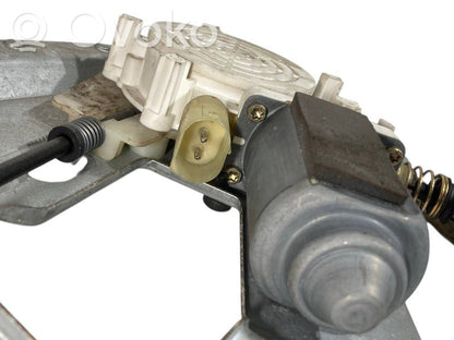 Priekšpusē elektriskā loga pacelšanas mehānisma komplekts