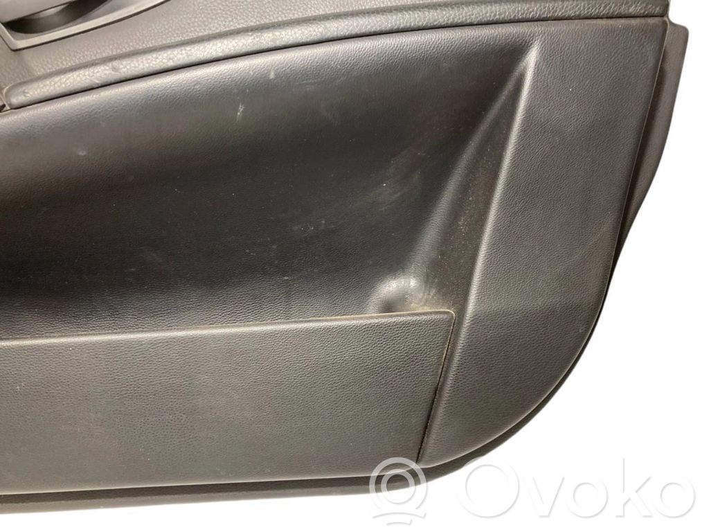 Отделка передней двери