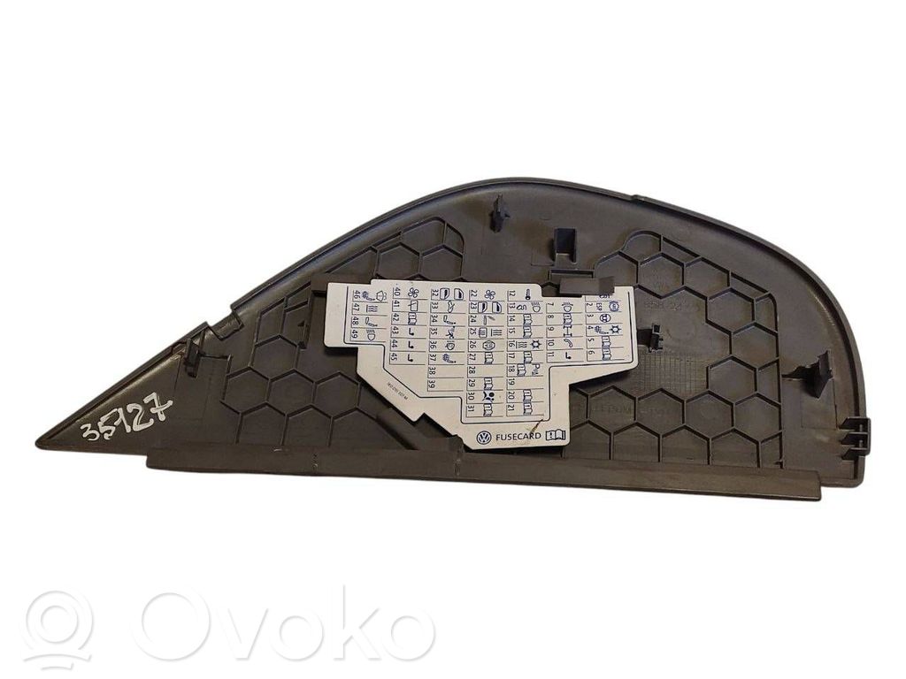 Paneļa dekoratīvās apdares vairogs (sānu)
