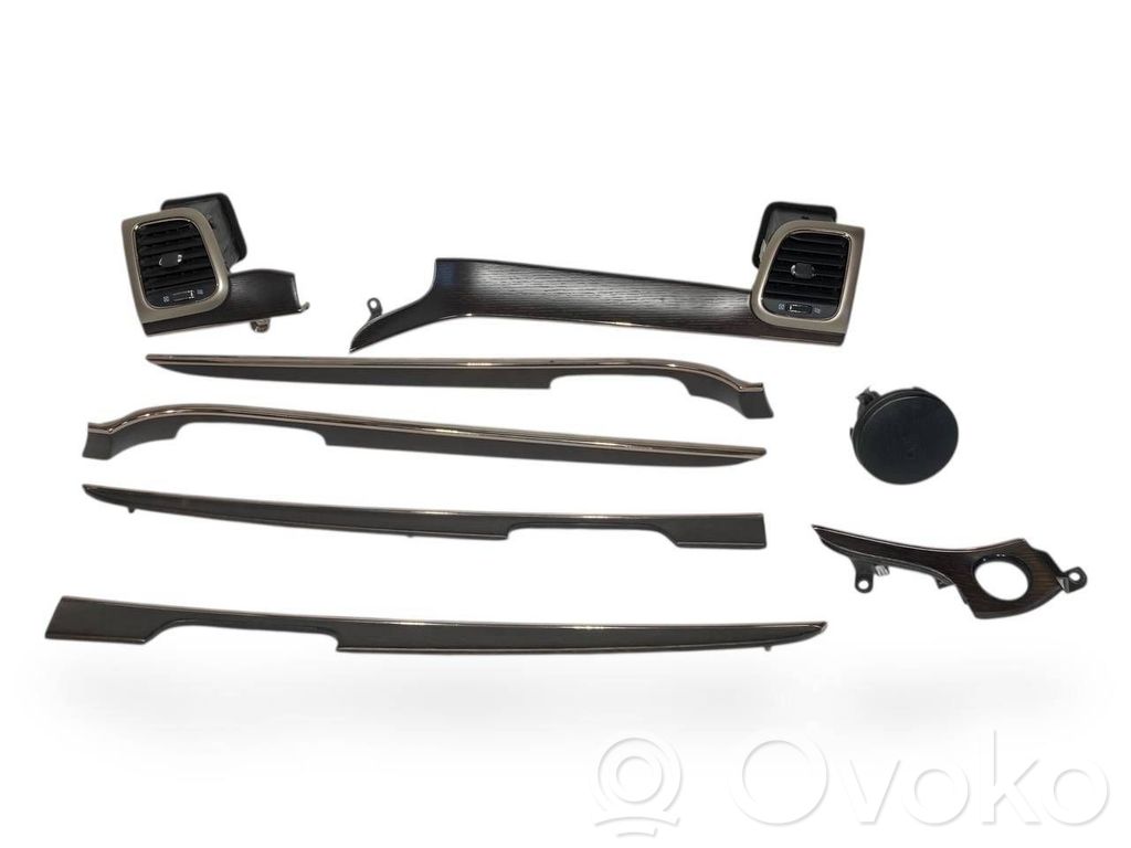 Salona dekoratīvās apdares komplekts