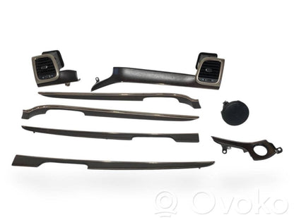 Salona dekoratīvās apdares komplekts