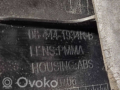 Aizmugurējais lukturis virsbūvē