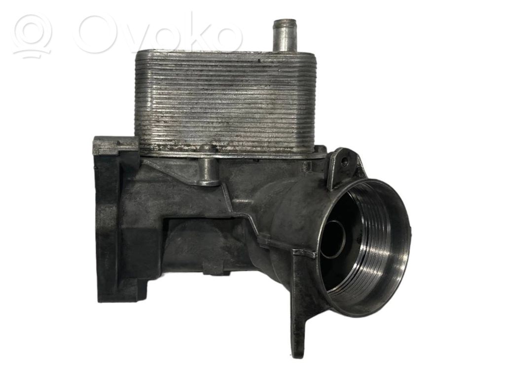 Dzinēja eļļas radiators