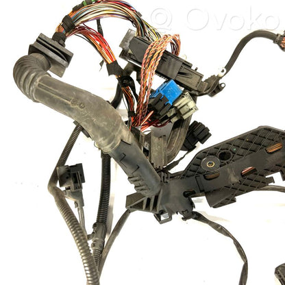 Dzinēja vadu instalācija