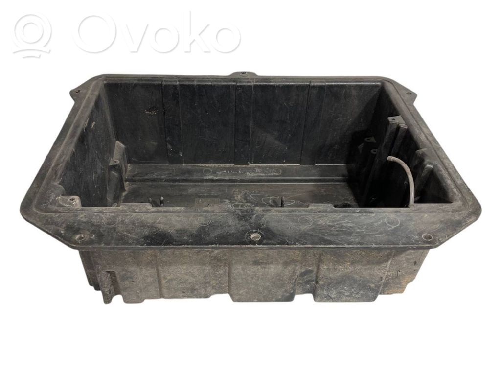 Bagāžnieka grīda / atslēgu komplekta turētājs