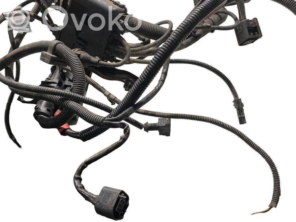 Dzinēja vadu instalācija