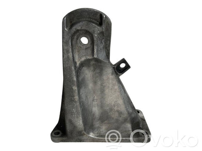 Кронштейн крепления двигателя