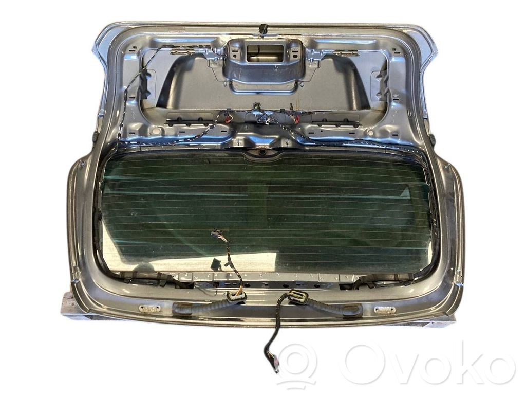 Aizmugurējais pārsegs (bagāžnieks)