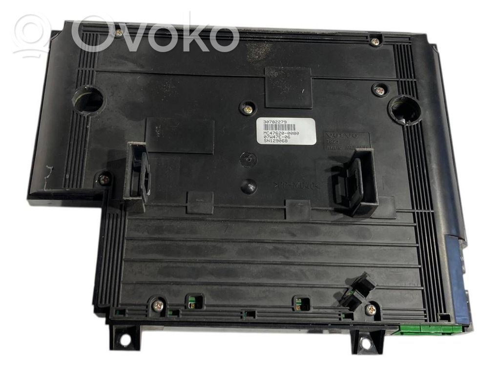 Gaisa kondicioniera / klimata kontroles / salona apsildes vadības bloks (salonā)