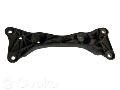 Pārnesumkārbas stiprinājuma kronšteins