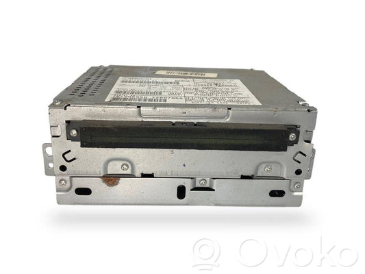 Radio / CD/DVD atskaņotājs / navigācija