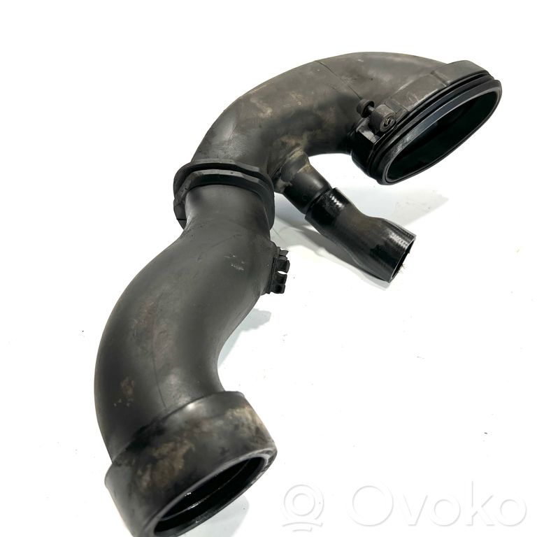 Gaisa caurule uz turbīnu