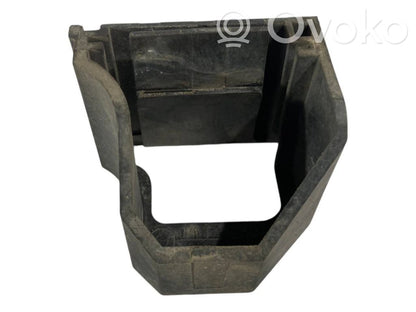 Radiator(s) holder/bracket