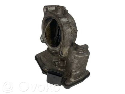 Дроссельный клапан