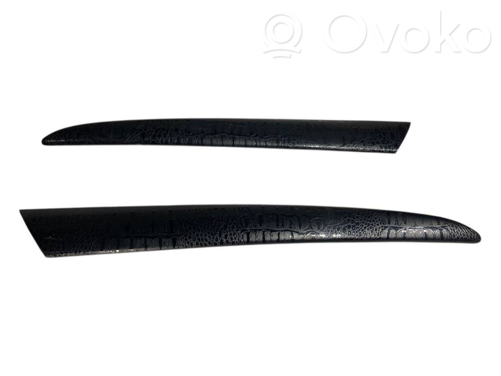 Salona dekoratīvās apdares komplekts