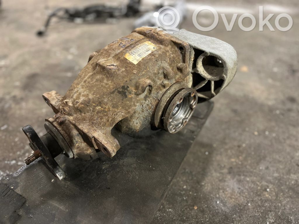 Aizmugurējais reduktors