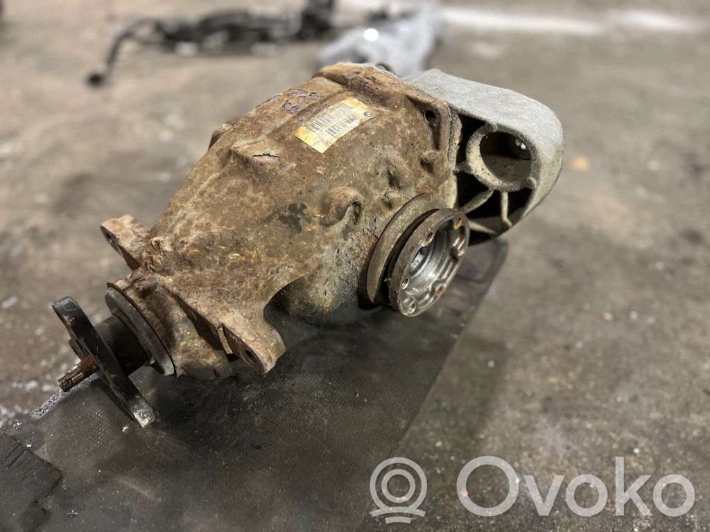 Aizmugurējais reduktors