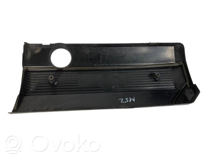 Engine cover (decorative trim)