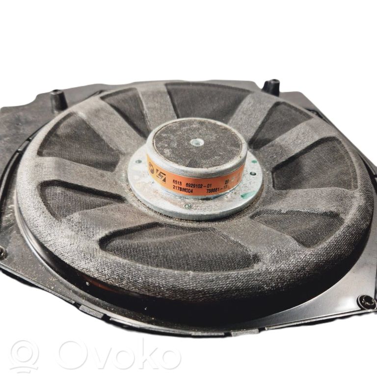 Zemo frekvenču skaļrunis