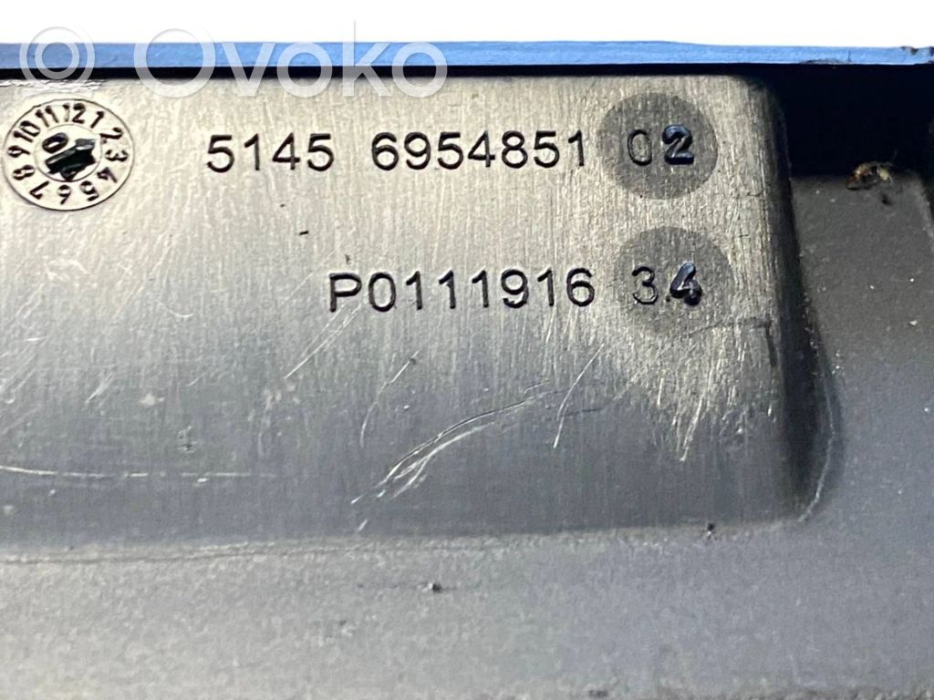 Stūres ass dekoratīvā apdare