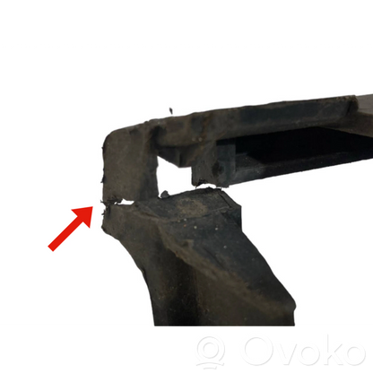 Apakšējais režģis (trīsdaļīgs)