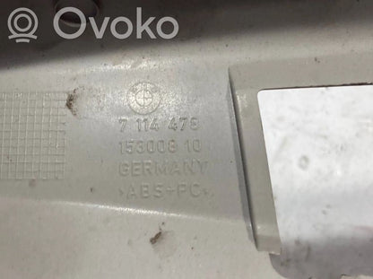 (D) statņa dekoratīvā apdare (augšdaļa)