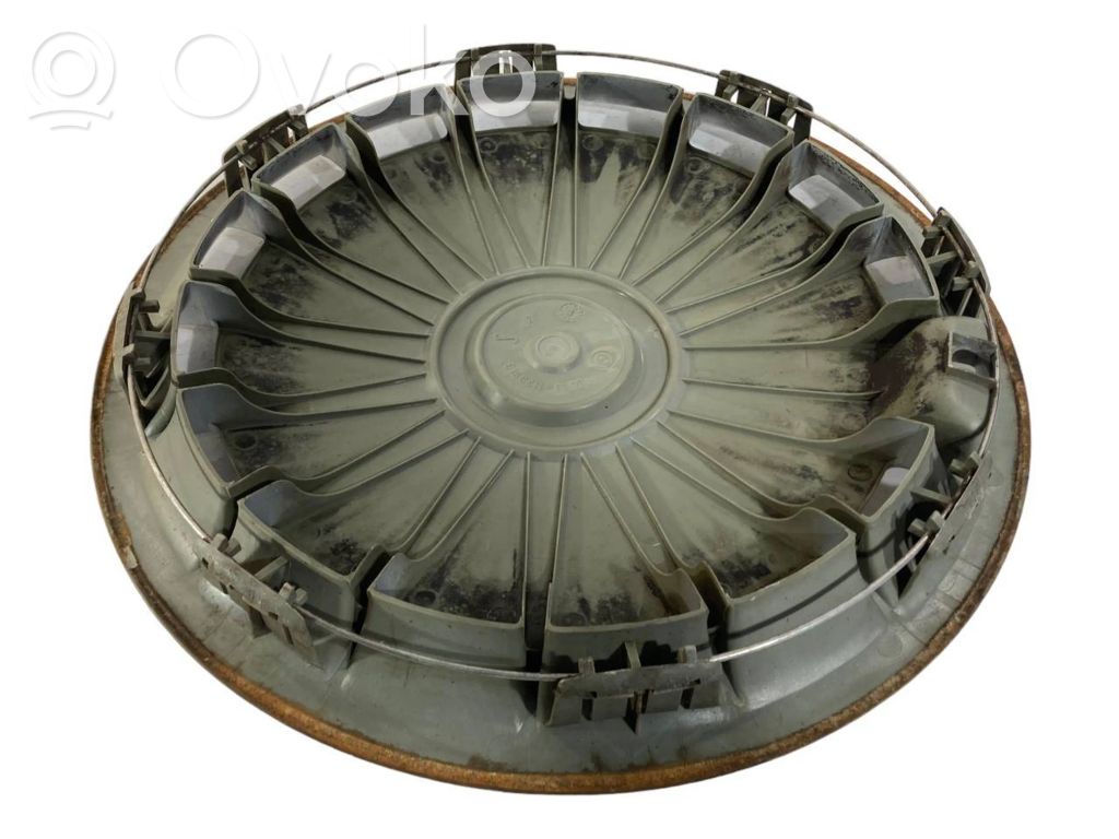 R 15 riteņa dekoratīvais disks (-i)